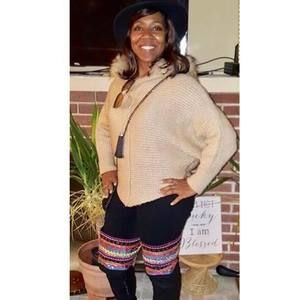 Meet your Posher, Angela